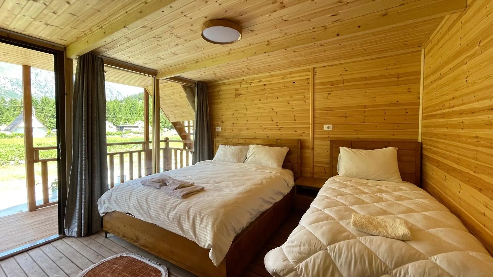 Bujtina Izet Selimaj Hotel Valbone 0*,  Albania