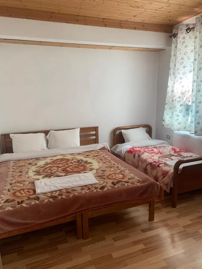 Bujtina Izet Selimaj Hotel Valbone Guest house