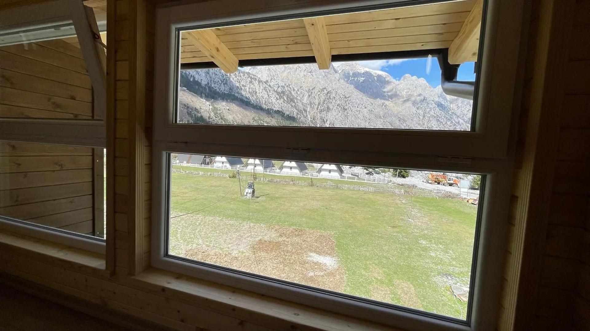 Bujtina Izet Selimaj Hotel Valbone Guest house