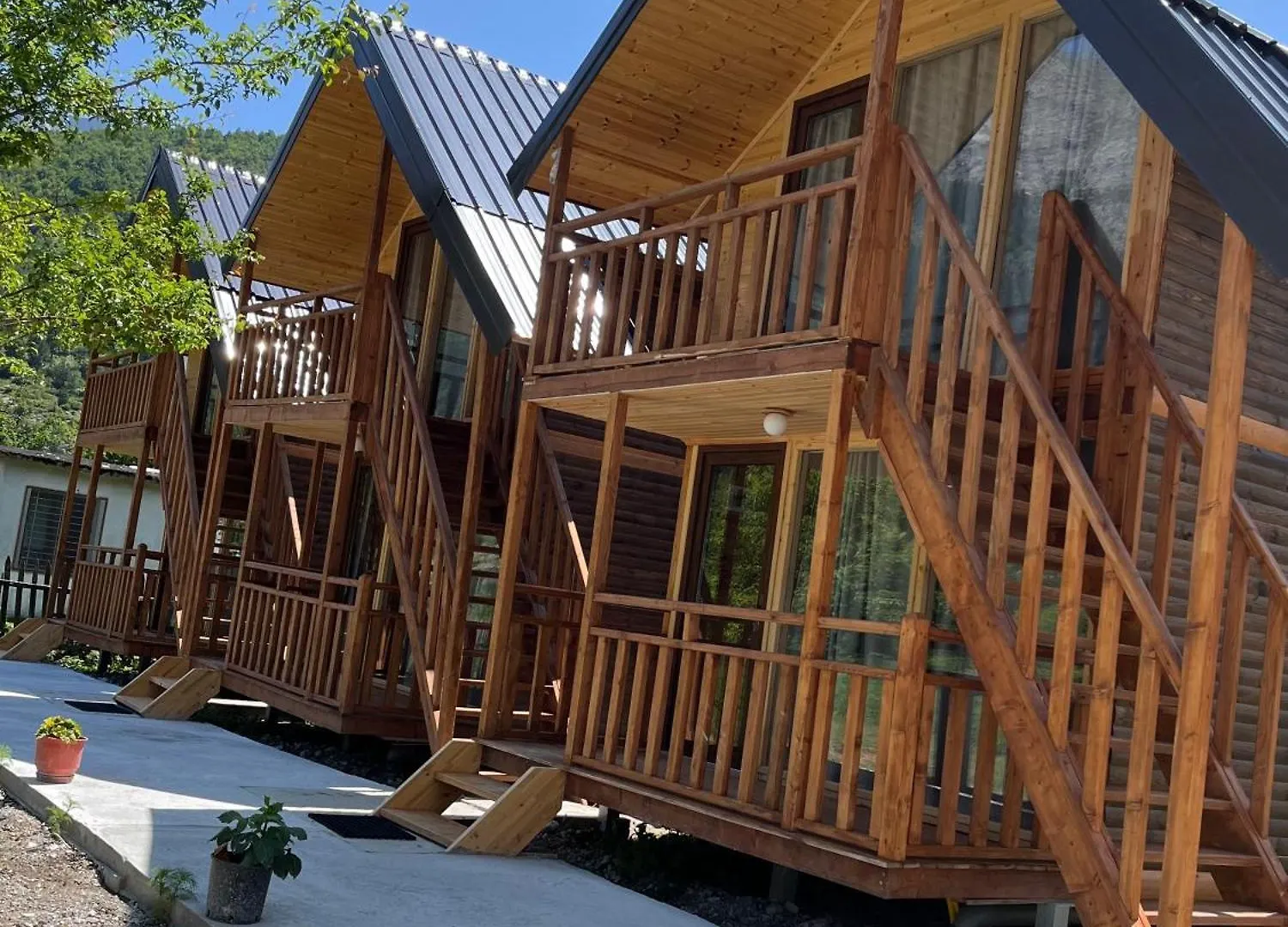 Bujtina Izet Selimaj Hotel Valbone Guest house